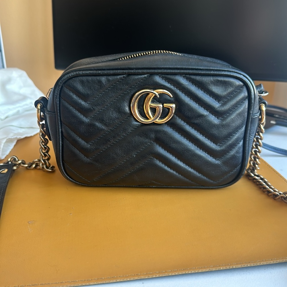 Used Gucci GG MARMONT MINI SHOULDER BAG originally $1550!!